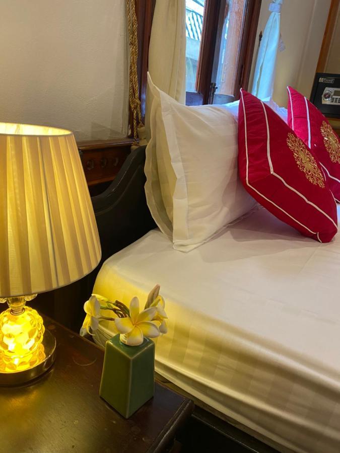 Golden Lotus Boutique Hotel Luang Prabang Esterno foto