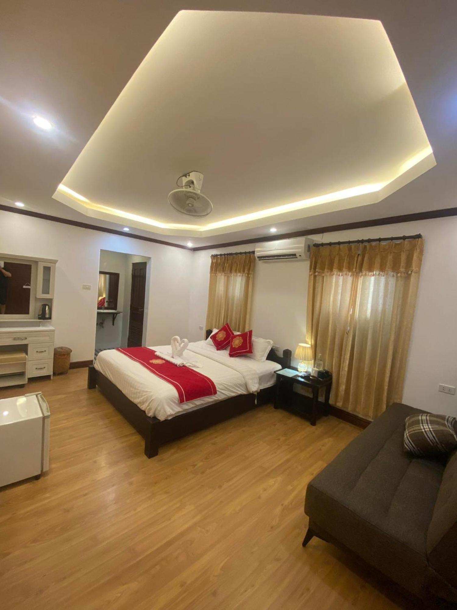 Golden Lotus Boutique Hotel Luang Prabang Esterno foto