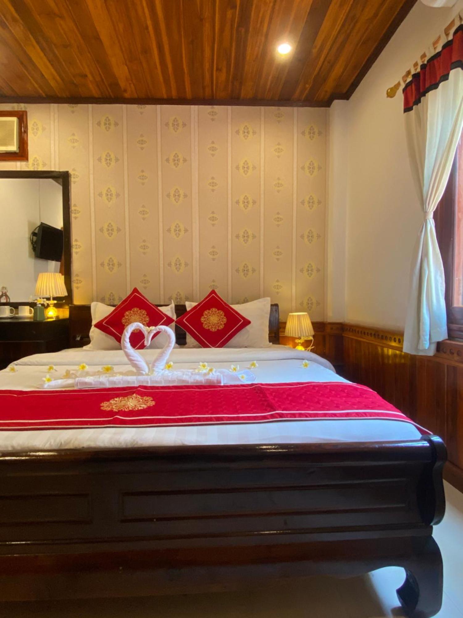 Golden Lotus Boutique Hotel Luang Prabang Esterno foto